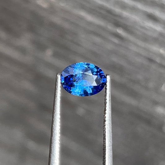 1.03ct Blue Sapphire