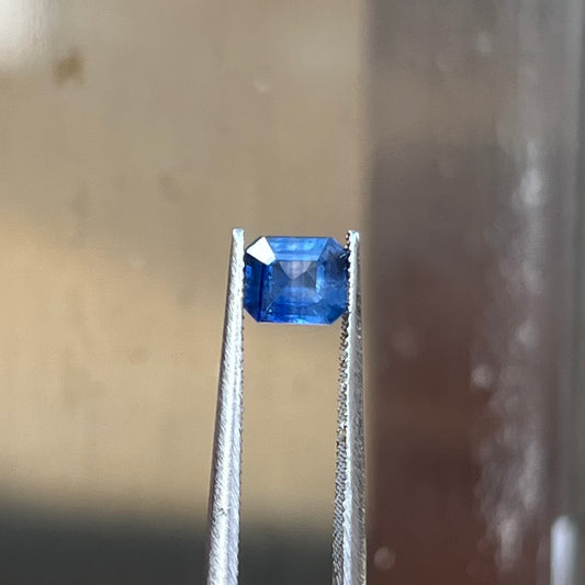 0.84ct Blue Sapphire