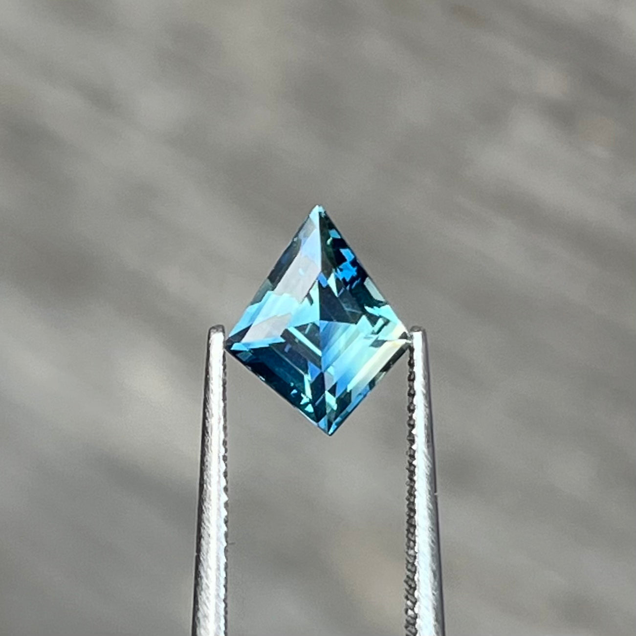 1.49ct Unheated Bi-Colour Sapphire
