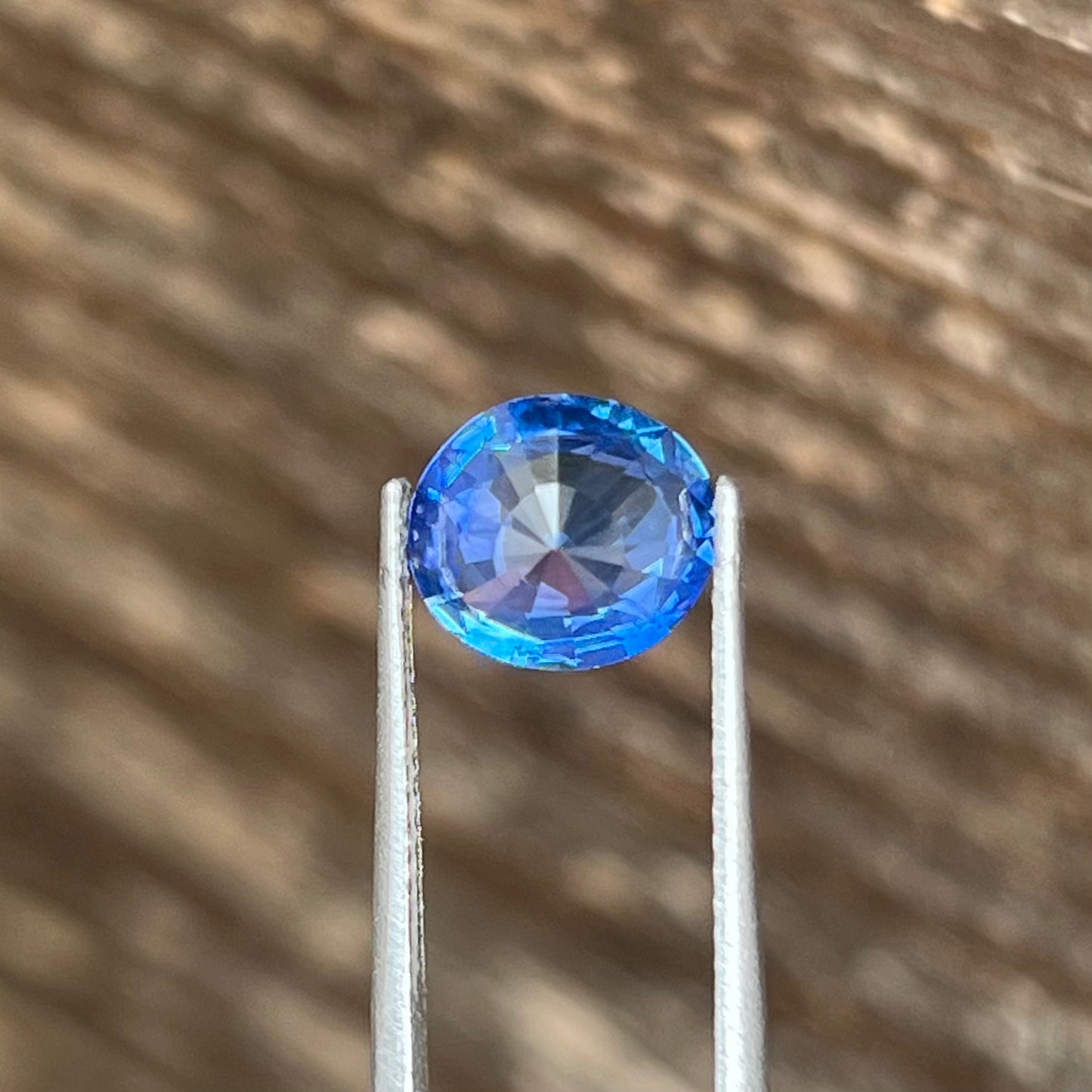 2.13ct Blue Sapphire - 8.12 x 7.14 x 4.80mm