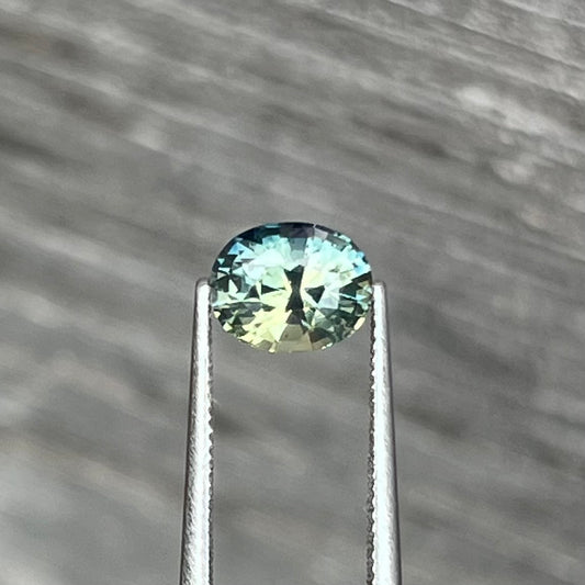 1.46ct Unheated Bi-colour Teal Sapphire