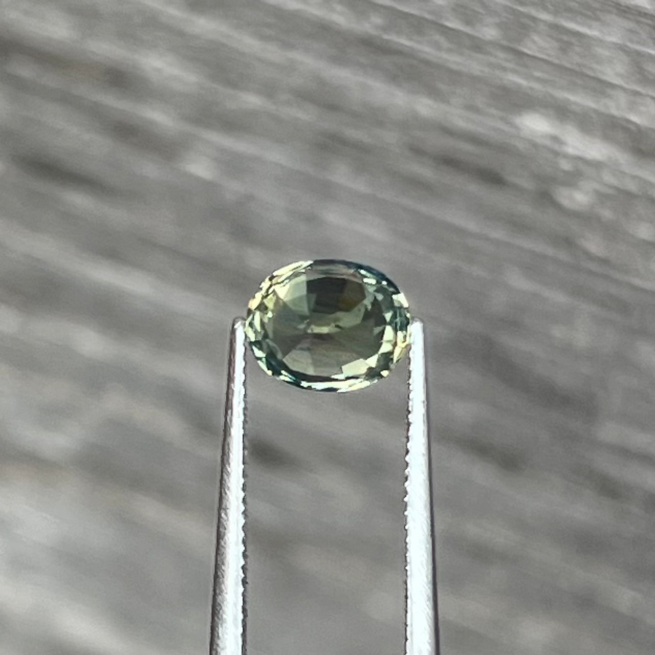 1.46ct Unheated Bi-colour Teal Sapphire