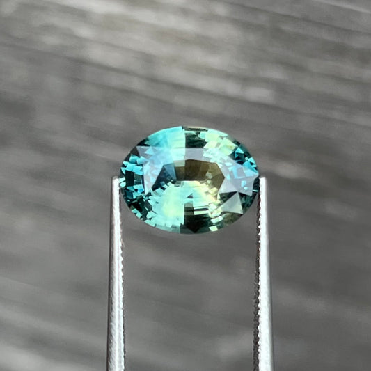 4.01ct Unheated Bi-Colour Teal Sapphire
