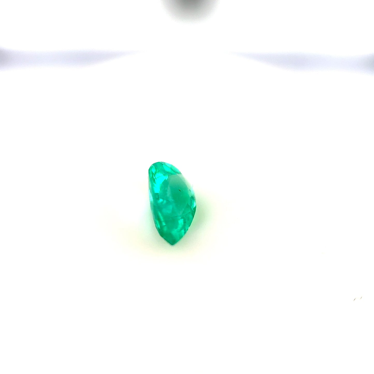 0.42ct Emerald - 6.81 x 4.68 x 2.56mm