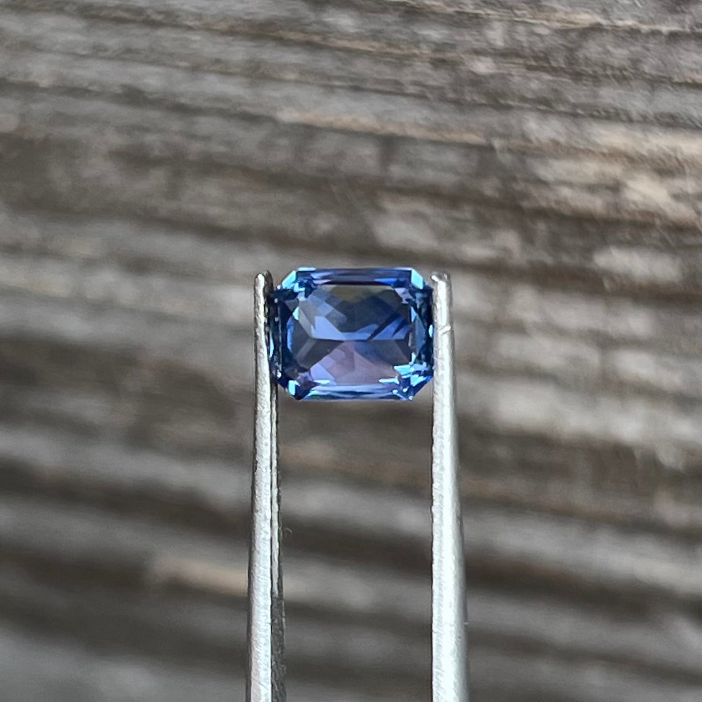 1.57ct Medium Cornflower Blue Sapphire - 6.92 x 5.32 x 4.12mm