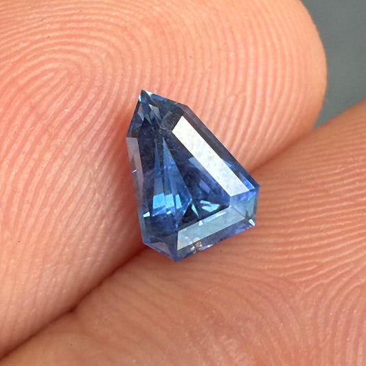 1.08ct Unheated Blue Sapphire - 7.24 x 5.59 x 3.63mm
