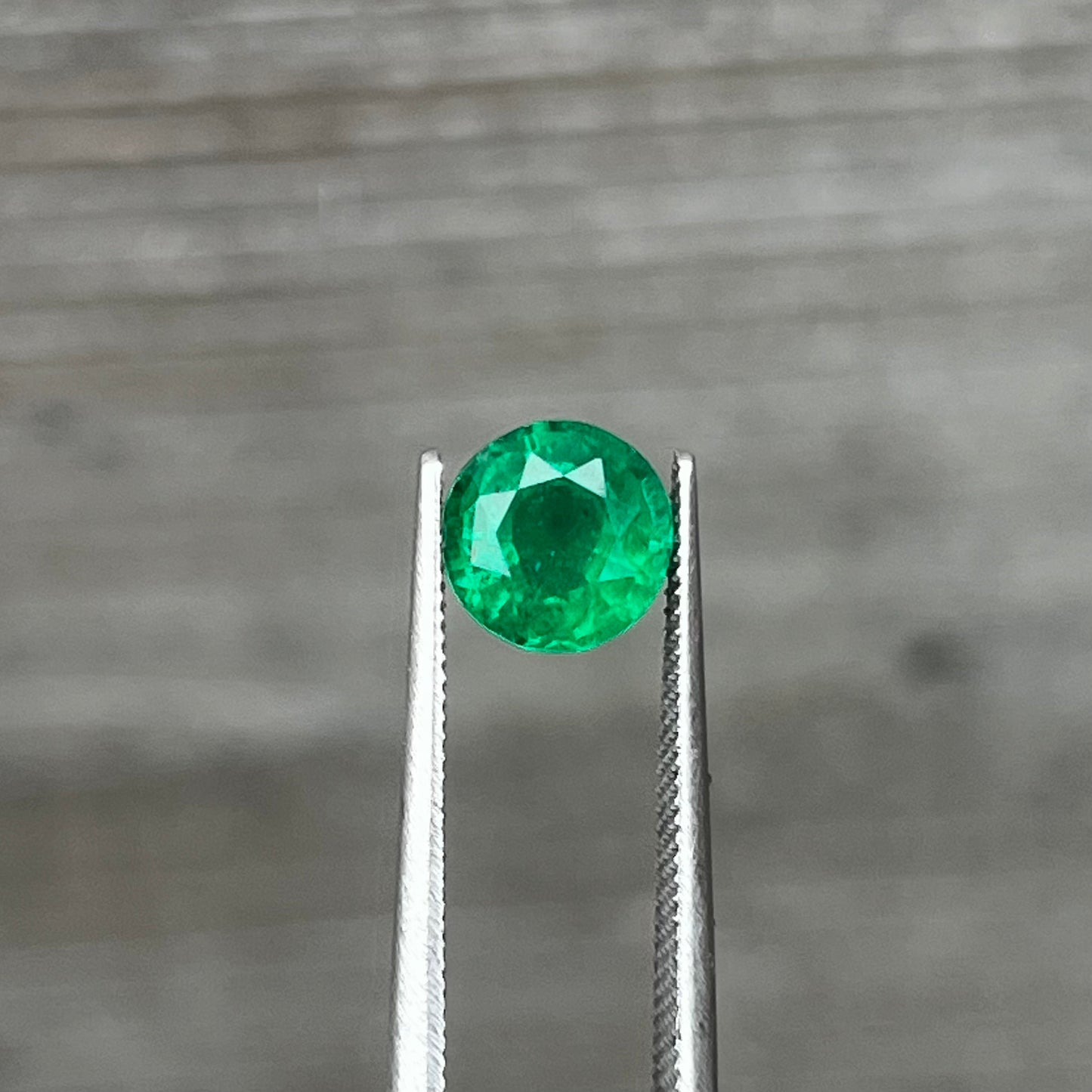 1.24ct Vivid Green Emerald