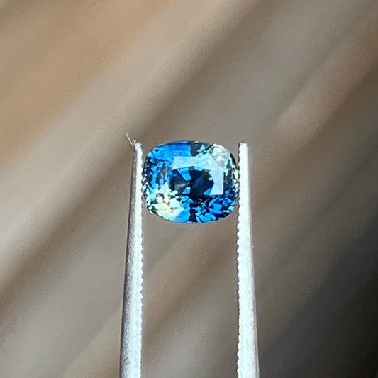 2.09ct Blue & Green/Yellow Bi-Colour Sapphire