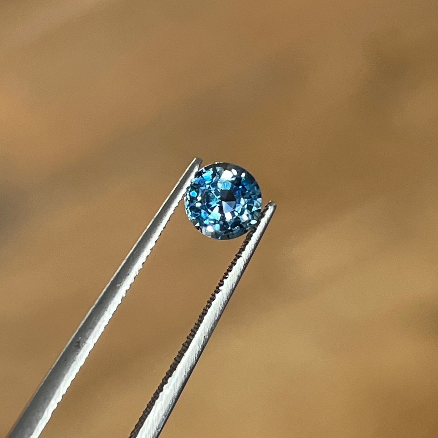 0.90ct Unheated Teal Sapphire