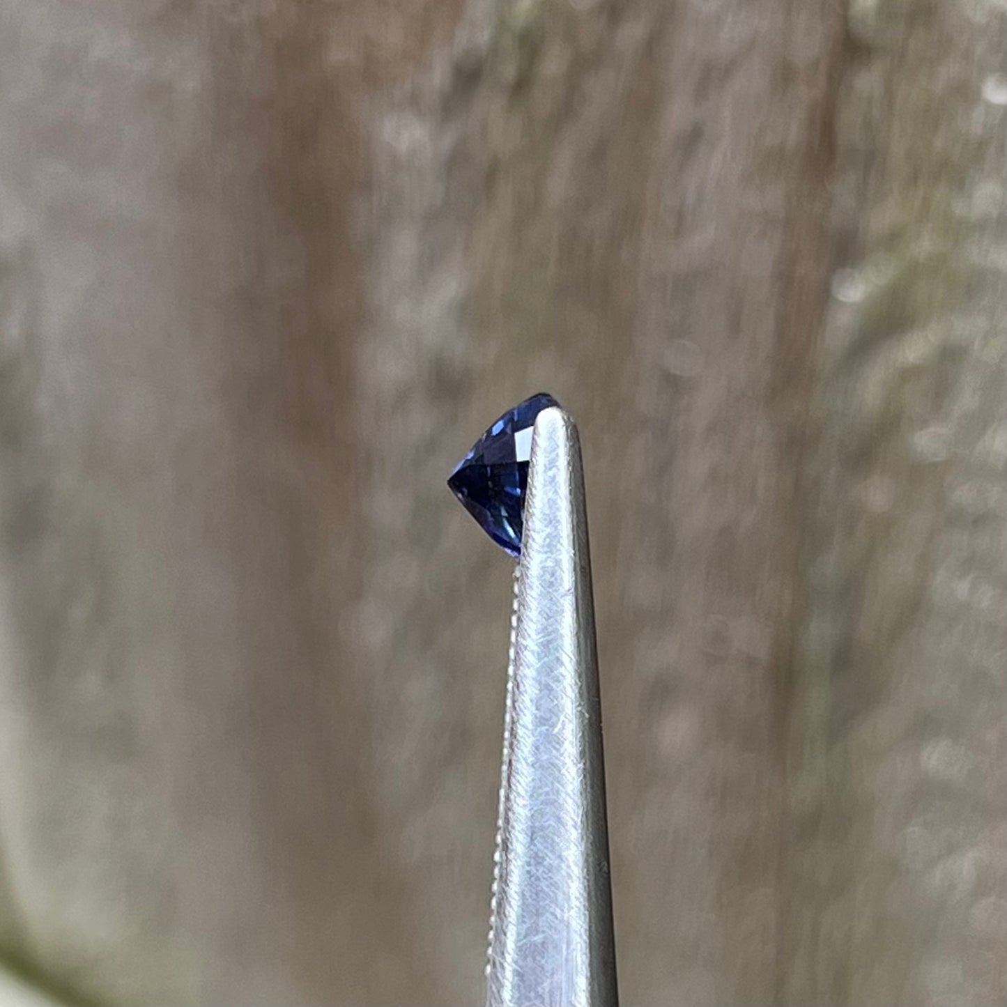 1.62ct Unheated Colour Change Blue to Purple Sapphire