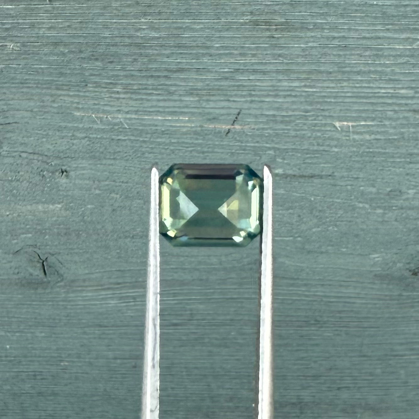 2.10ct Unheated Green Sapphire - 7.32 x 5.92 x 4.23mm