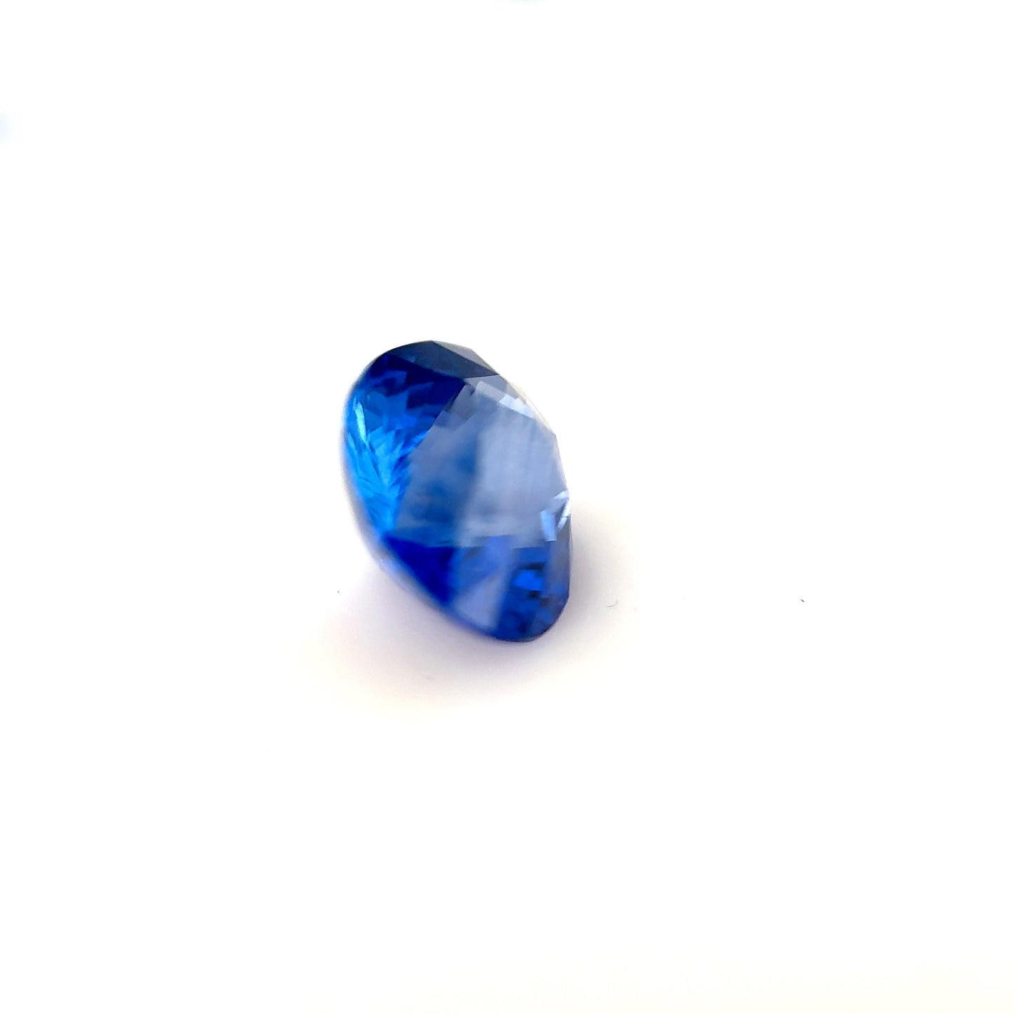 2.13ct Blue Sapphire - 8.12 x 7.14 x 4.80mm