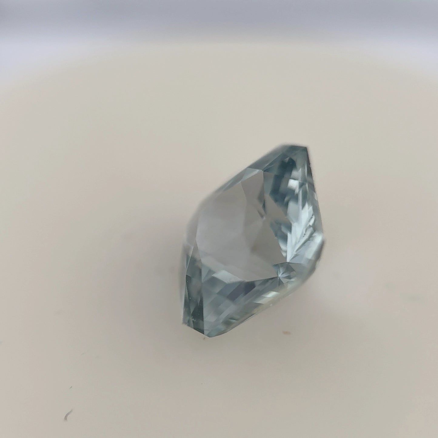 3.58ct Grey Green Sapphire - 8.45 x 8.28 x 5.67mm