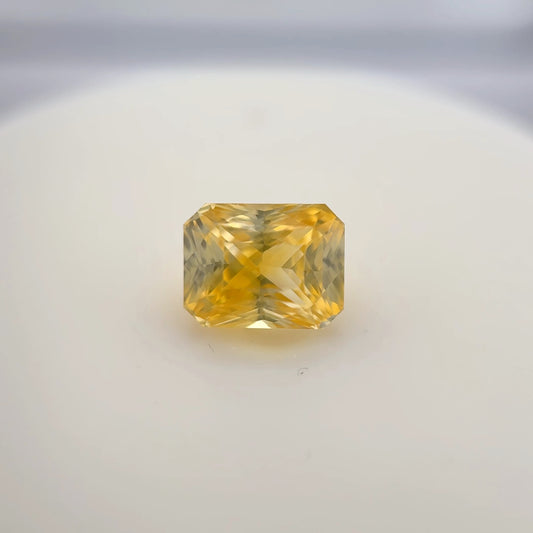 2.08ct Yellow Sapphire - 7.44 x 6.03 x 4.88mm