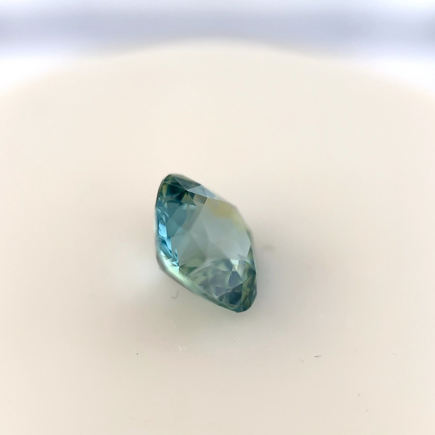 1.75ct Unheated Greenish Blue / Yellow Bi-colour Sapphire - 7.29 x 7.14 x 4.69mm