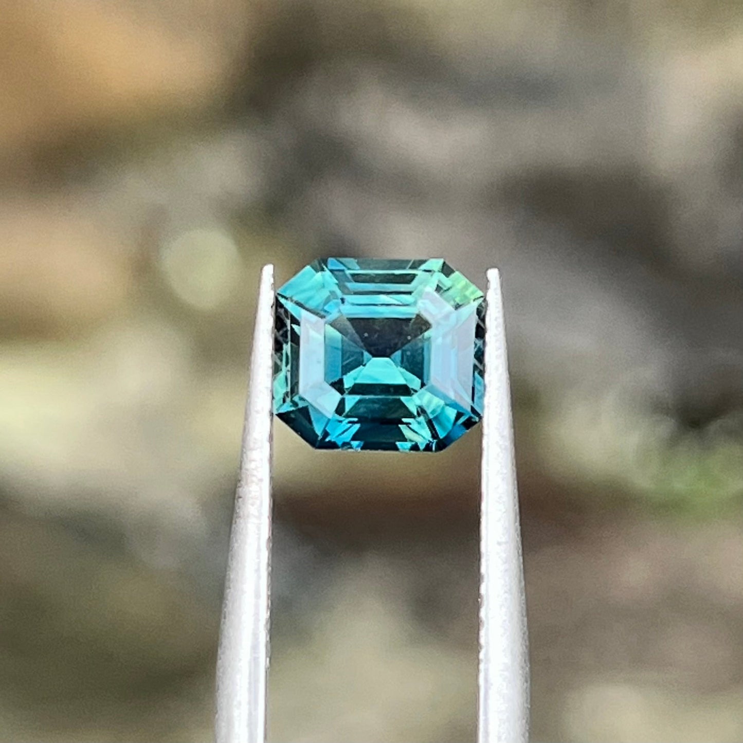 2.47ct Unheated Teal Sapphire