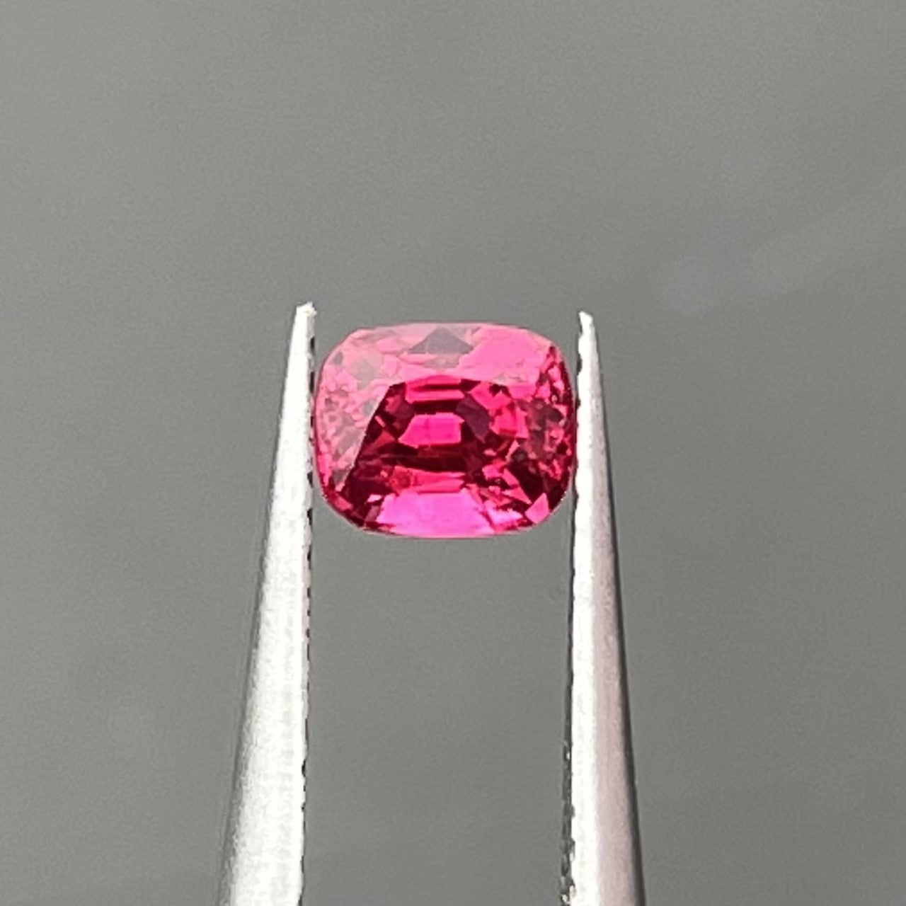 0.89ct Vibrant Pinkish Red Mansin Spinel